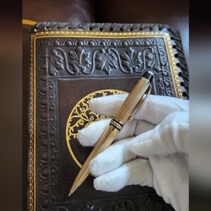 Montblanc Luxurious Gold and Black Pen